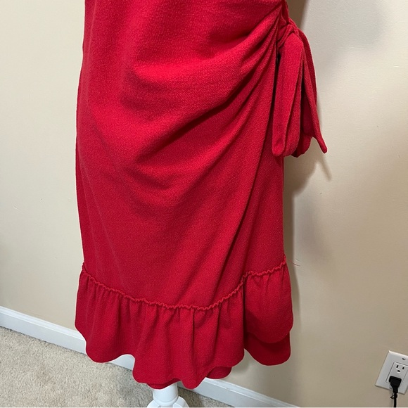 A Pea In The Pod Ruffle Hem Side Tie Maternity Dress - Picture 6 of 12